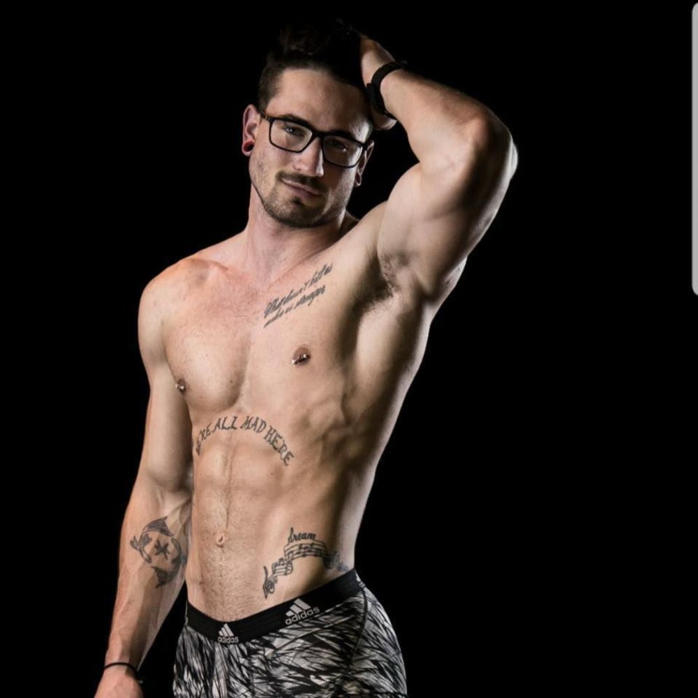 Meet your Posher, Corey